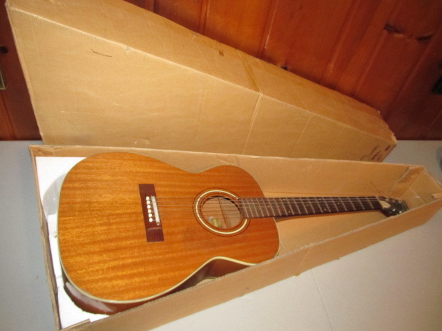 lot 50 image: Vintage HARMONY Acoustic Guitar