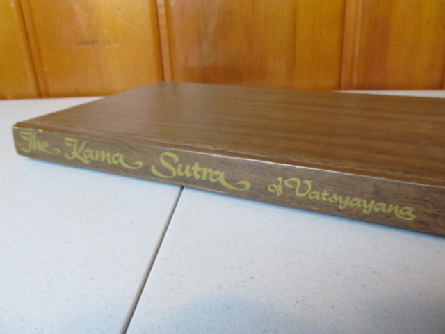lot 59 image: Vintage Illustrated Kamasutra Book
