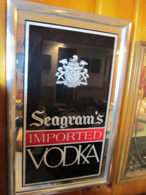 lot 78 image: Vintage SEAGRAMS Vodka Bar Mirror