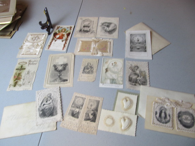 lot 87 image: Group of Antique Religious & Memorial Cards etc