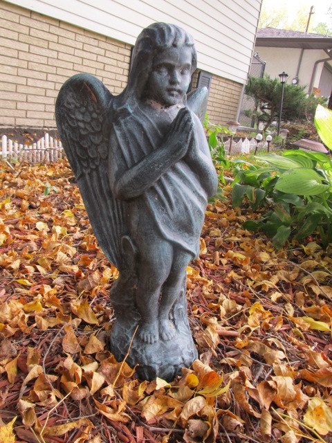 lot 95 image: 24 Garden Angel Statue