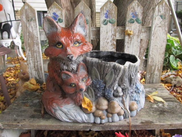 lot 98 image: Fox & Stump YardGarden Planter