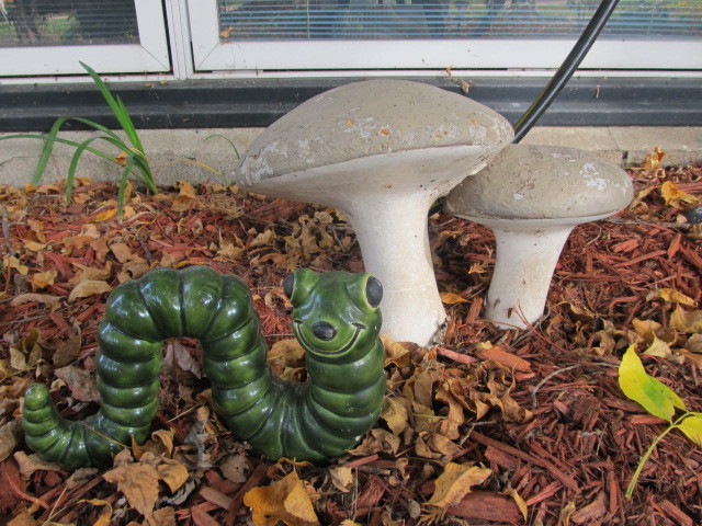 lot 99 image: Cement Garden Mushroom Statue