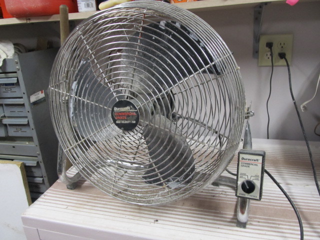 lot 128 image: Duracraft Commercial Grade High Velocity Fan
