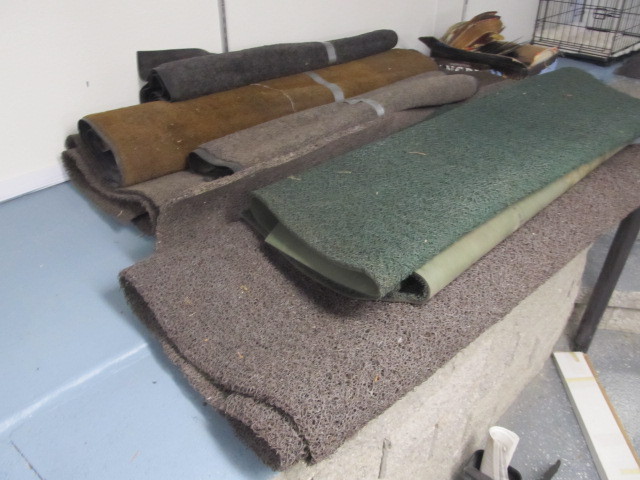 lot 138 image: Group of Heavy Duty Garage Mats