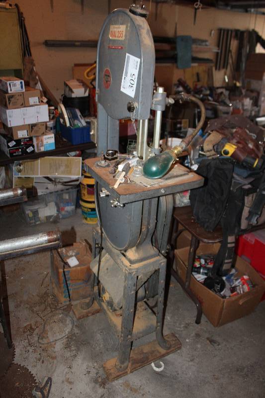 lot 305 image: Rockwell Band Saw w 93.5in. Saw Blade