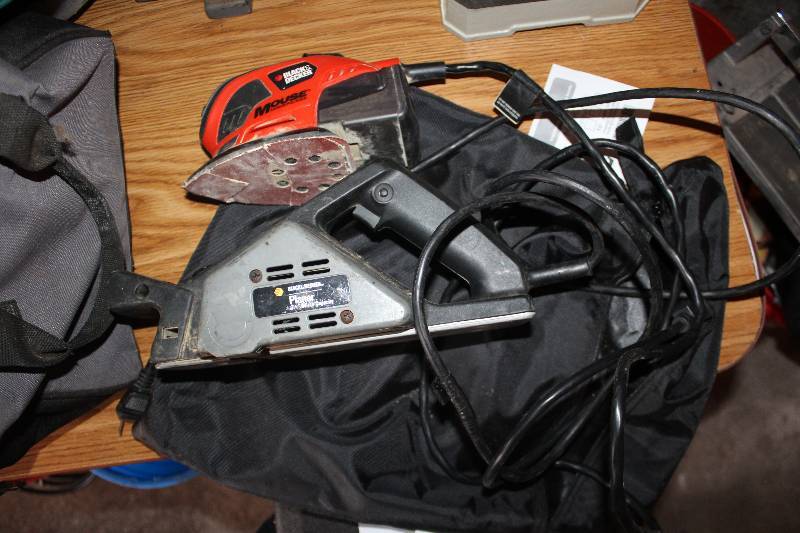 lot 332 image: Black & Decker Mouse Sander, Black & Decker 3.25in. Planar