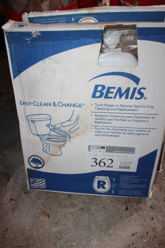 lot 362 image: Lot of (2) Bemis Round 16.5in. Toilet Seats