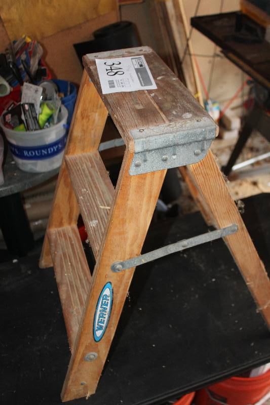 lot 348 image: 3-Step Wood Step Ladder
