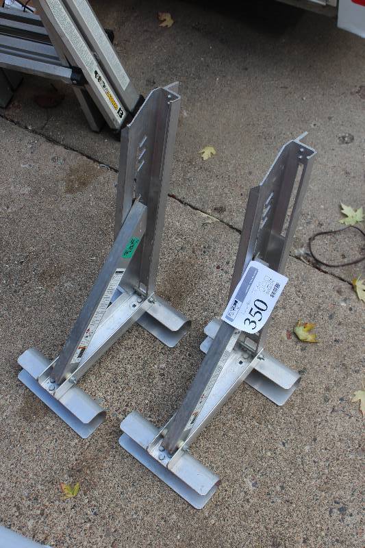 lot 350 image: Ladder Racks