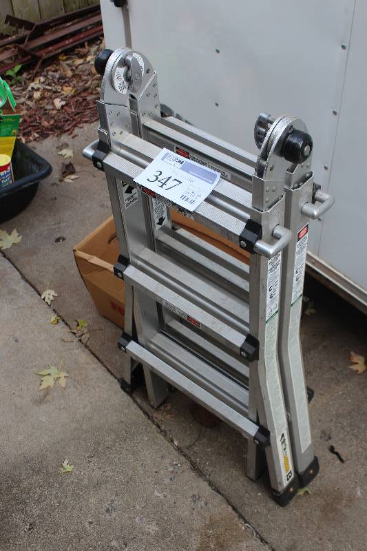 lot 347 image: 3-Step Aluminum Extension Ladder