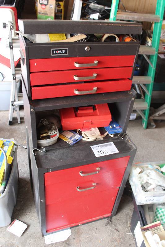 lot 302 image: 2-Piece 5-Drawer Locking Metal Tool Chest