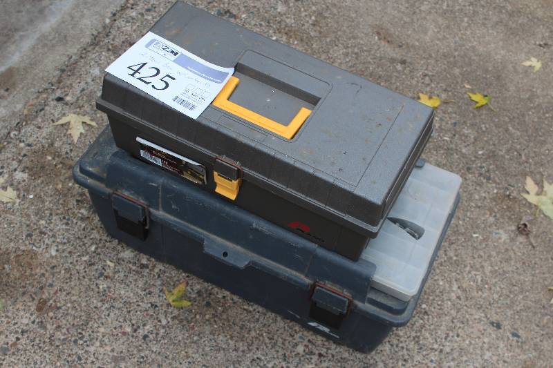 lot 425 image: Lot of (2) Tool Boxes w Contents