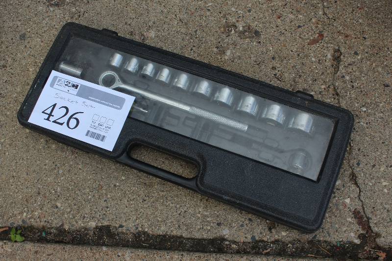lot 426 image: Socket Set