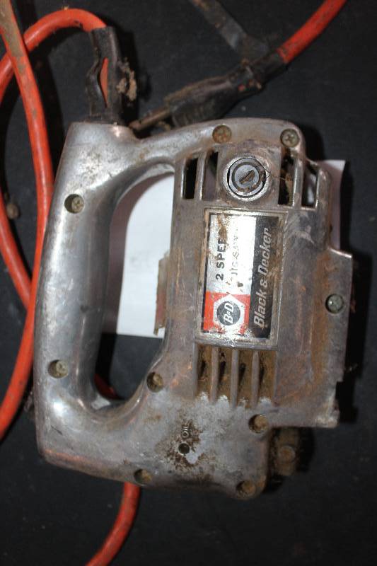 lot 487 image: Black & Decker 2-Speed Jig Saw