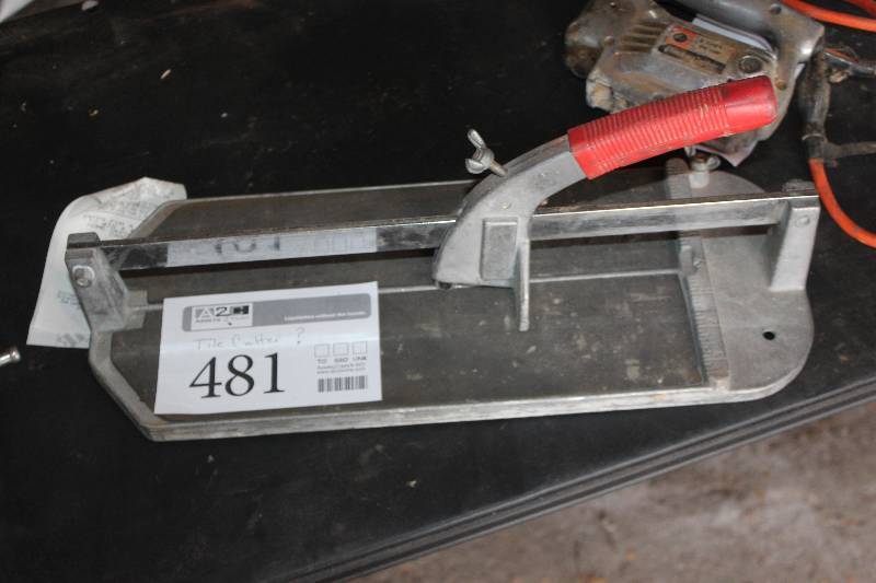 lot 481 image: Tile Cutter
