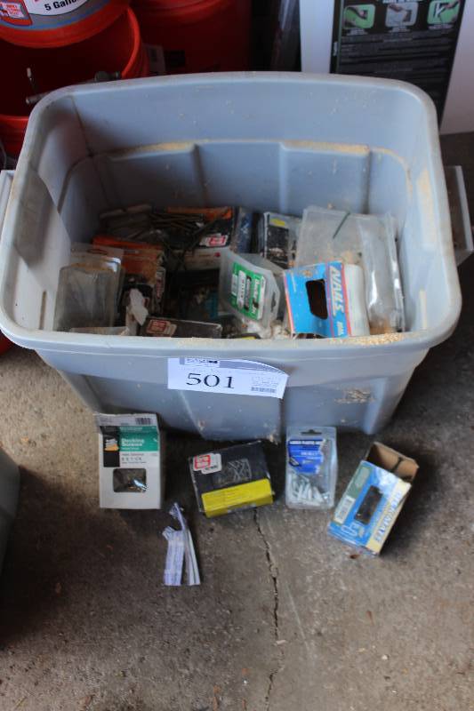 lot 501 image: Bin Lot of Nails, Screws