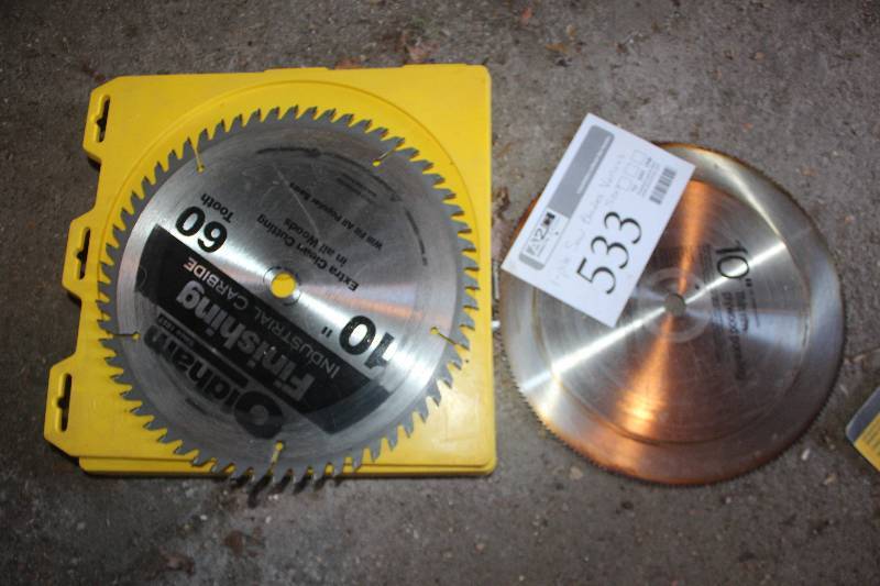 lot 533 image: Various SizeMaterial Circular Saw Blades