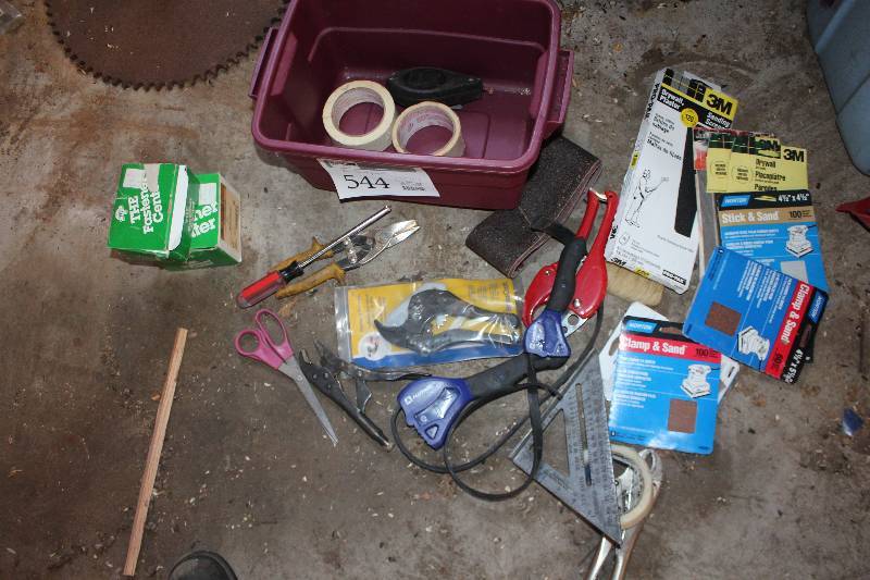 lot 544 image: Bin Lot of Sandpaper, Hand Tools