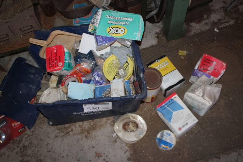 lot 530 image: Grout Supplies