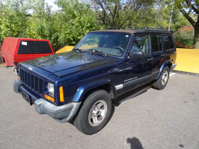 2001 Jeep Cherokee Sport 4 x 4