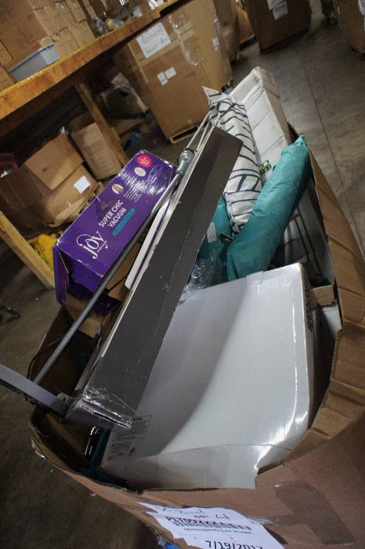 1 MASSIVE PALLET  LOT OF - HOME - OFFICE RELATED ITEMS YOU GET EVERYTHING ON THE PALLET TONS OF MONEY TO BE MADE