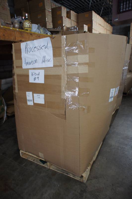 1 MASSIVE PALLET  LOT OF - MISC GOODS - GENERAL MERCHANDISE -  ITEMS - YOU GET EVERYTHING ON THE PALLET  TONS OF MONEY TO BE MADE