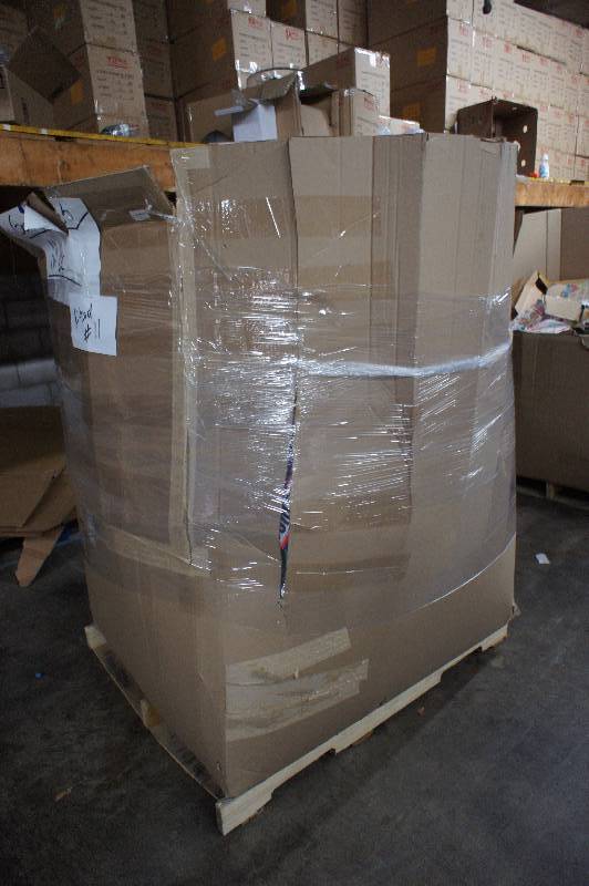 1 MASSIVE PALLET  LOT OF - MISC GOODS - GENERAL MERCHANDISE -  ITEMS - YOU GET EVERYTHING ON THE PALLET  TONS OF MONEY TO BE MADE