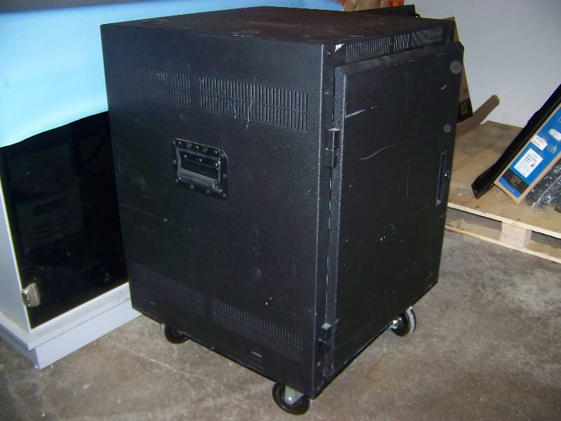 lot 57 image: Middle Atlantic, Mid-Sized, Audio  Video (AV), Equipment  Component Rack on Wheels