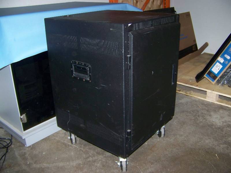 lot 58 image: Middle Atlantic, Mid-Sized, Audio  Video (AV), Equipment  Component Rack on Wheels