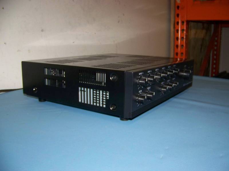 lot 71 image: TOA, 700 Series, 9-Channel, 60 Watt Mixer  Amplifier  Amp