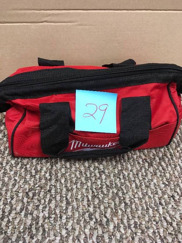 lot 29 image: Milwaukee M12 12-Volt Lithium-Ion Cordless HACKZALL Reciprocating Saw tool and bag only working good