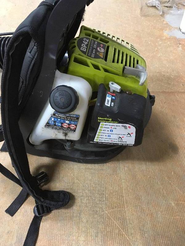 lot 135 image: Ryobi 185 MPH 510 CFM Gas Backpack Leaf Blower USED IN WORKING CONDITION
