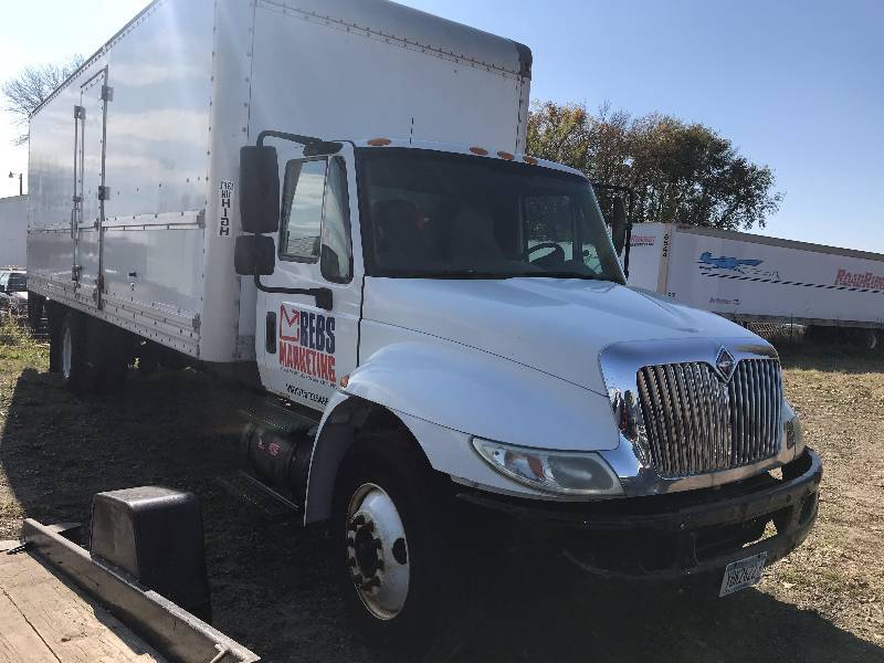 2007 International 4300 SBA 4X2 Box Truck