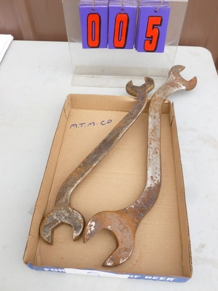 SnS Auctions # 287 Vintage Rail Road & primitive tools.