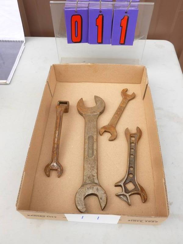 SnS Auctions # 287 Vintage Rail Road & primitive tools.