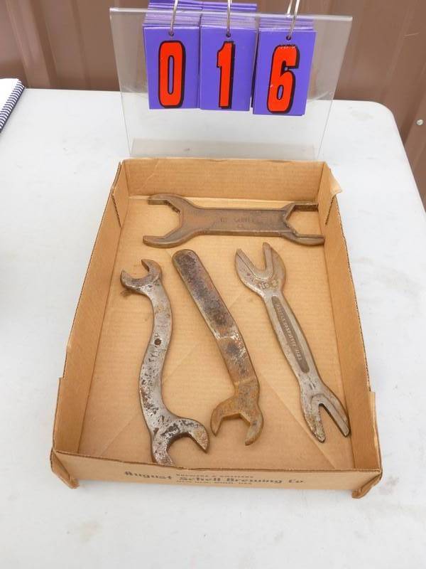 SnS Auctions # 287 Vintage Rail Road & primitive tools.