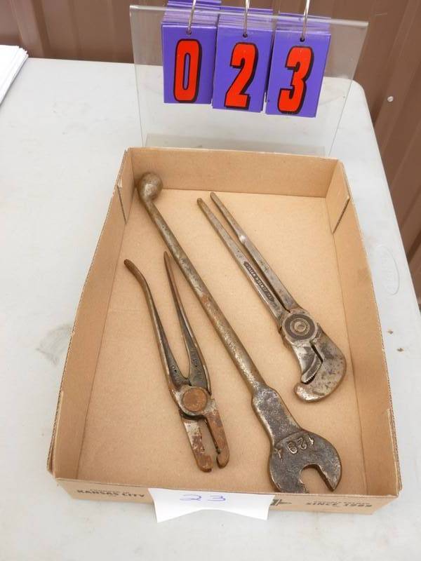 SnS Auctions # 287 Vintage Rail Road & primitive tools.