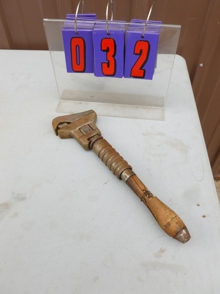 SnS Auctions # 287 Vintage Rail Road & primitive tools.
