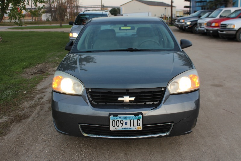 lot 1894 image: 2006 Chevrolet Malibu LS