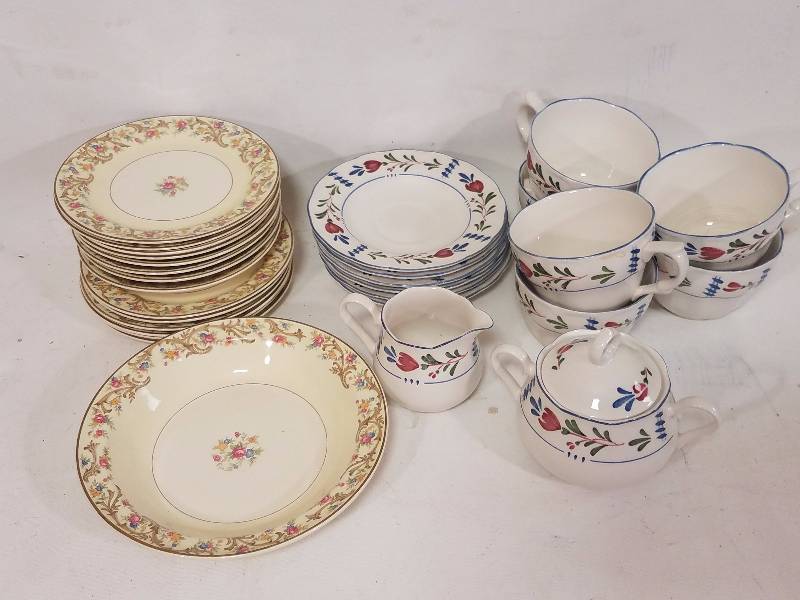 lot 26 image: Mixed lot of China