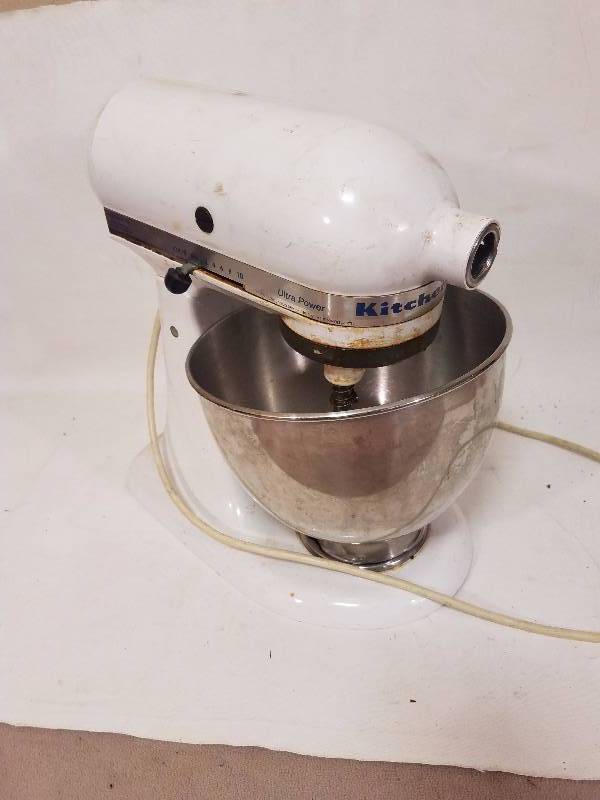 lot 36 image: Kitchen Aide