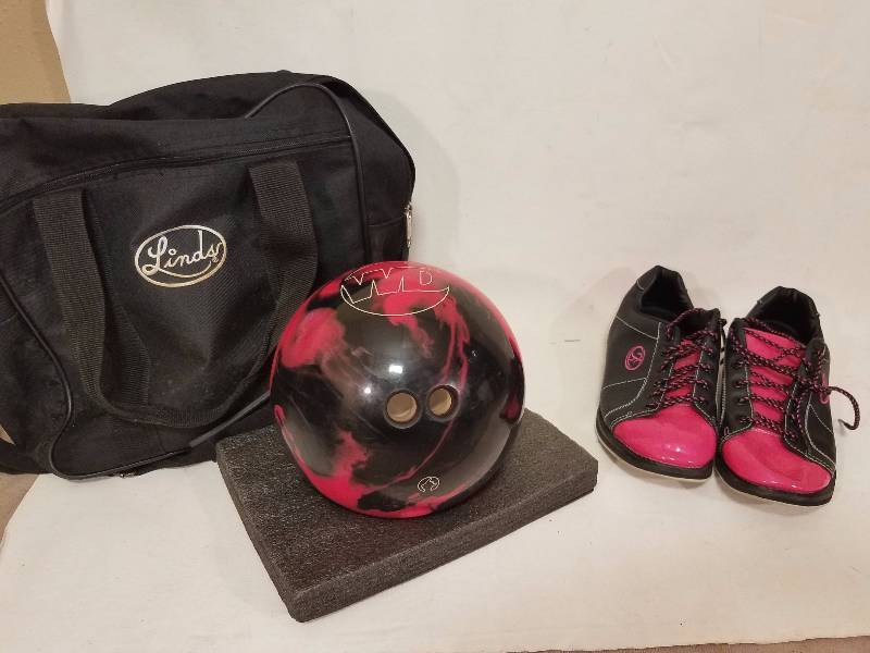 lot 45 image: Bowling Ball with shoes and case