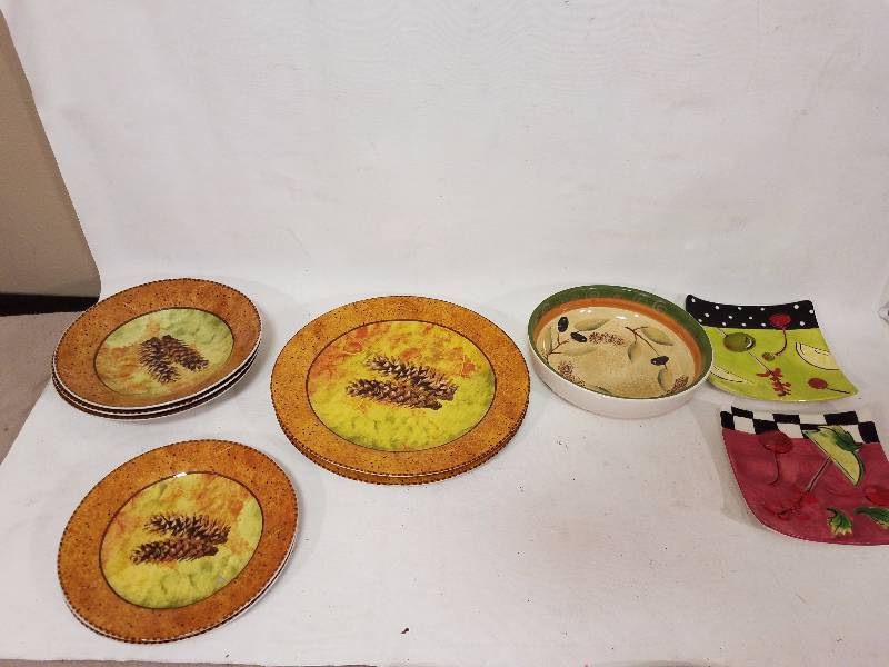 lot 60 image: Misc. houseware