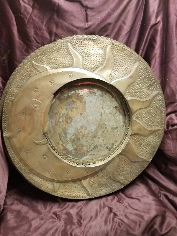 lot 68 image: Tin Wall Dcor - Earth Signs