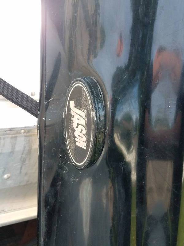 lot 4 image: Tonneau Cover 97 Ford Short Box