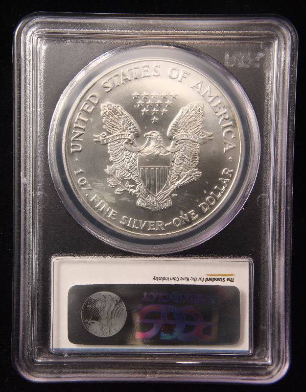 2001 AMERICAN SILVER EAGLE 1 TROY OZ. .999 FINE SILVER DOLLAR GEM BU PCGS