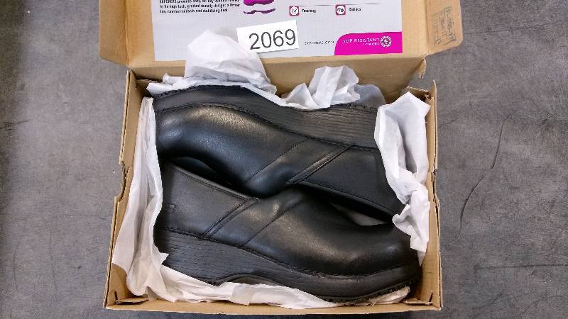 Skechers Womens Nonslip Work Clogs Shoes - Black - Size 11