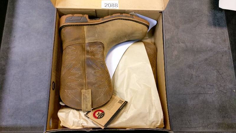 Irish Setter Mens Marshall 11 Waterproof Pull-On Work Boot  Brown - Size 10.5 WIDE