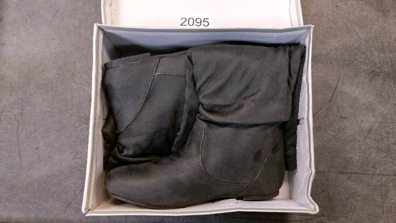 Journee Collection Womens Rebecca Boots - Gray - Size 9 WIDE CALF